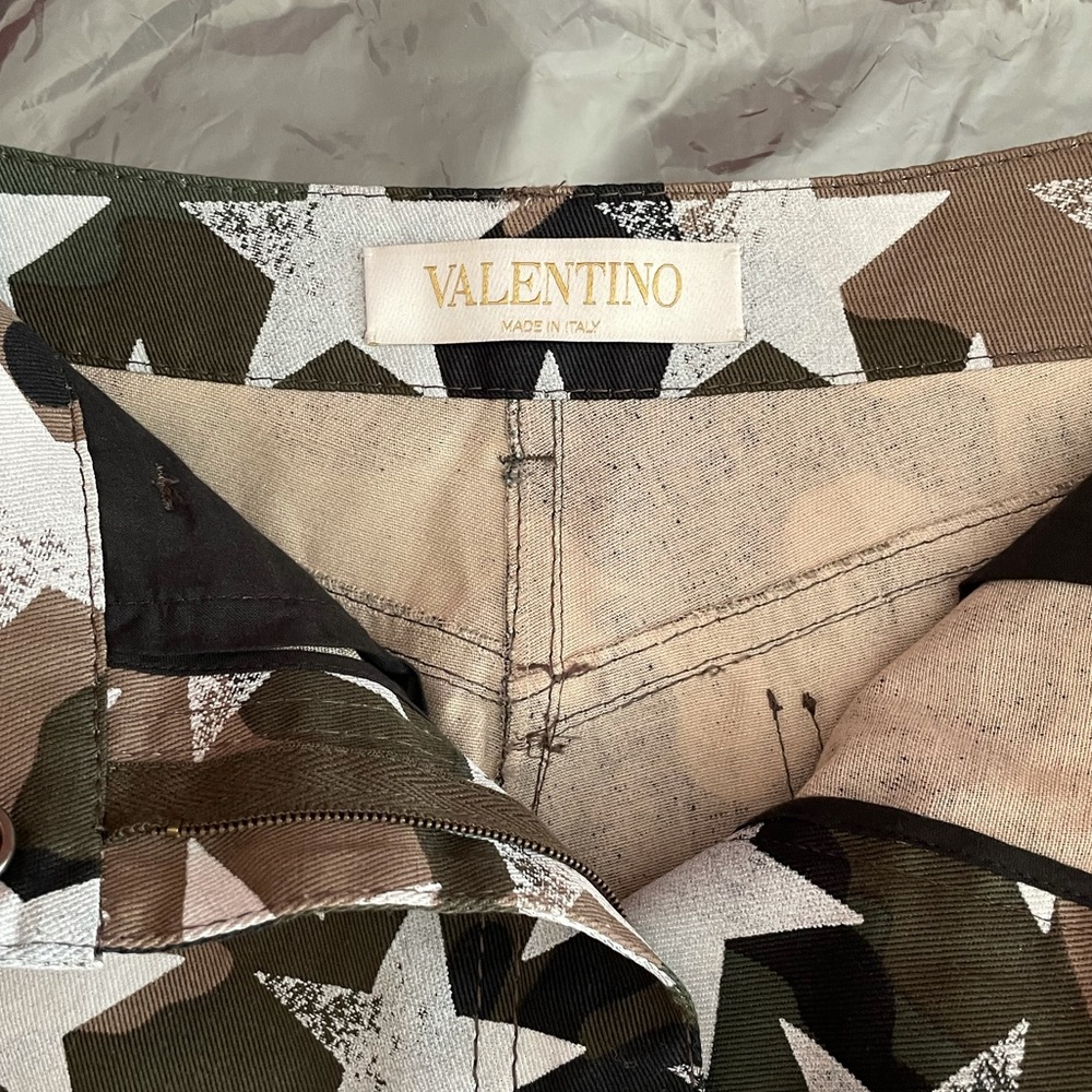 💥NWT💥 Valentino Star print shorts - Picture 5 of 6